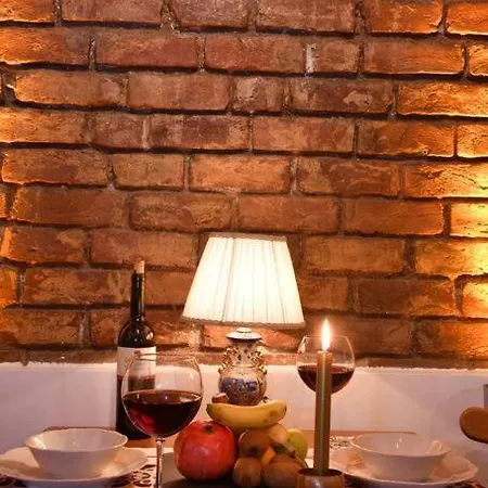 Historical Flat @taksim No1 דירה *